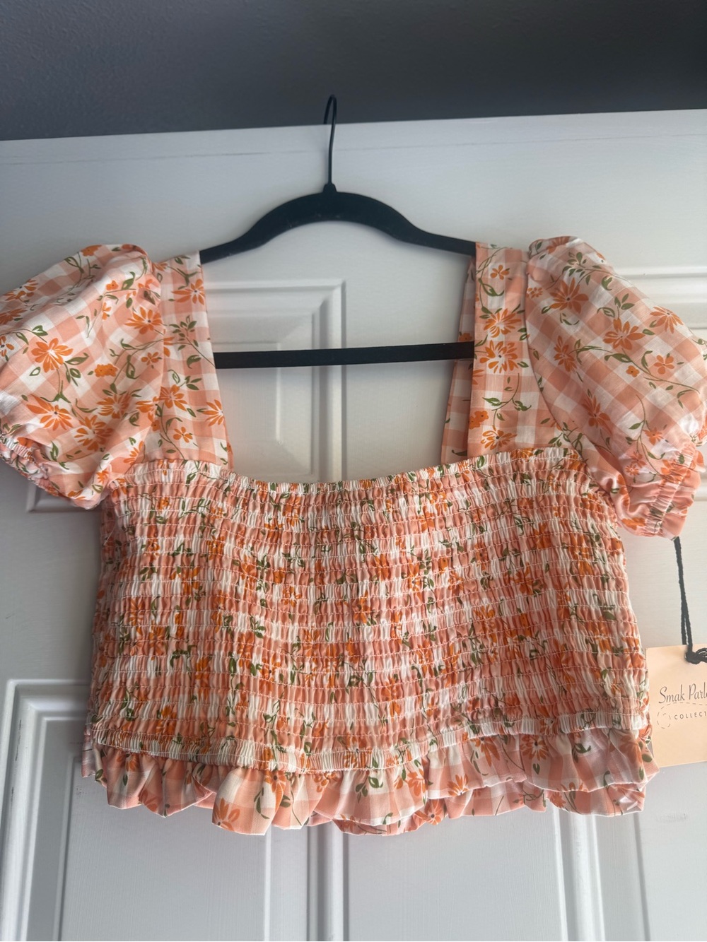 Peach Floral Crop Top Size Large